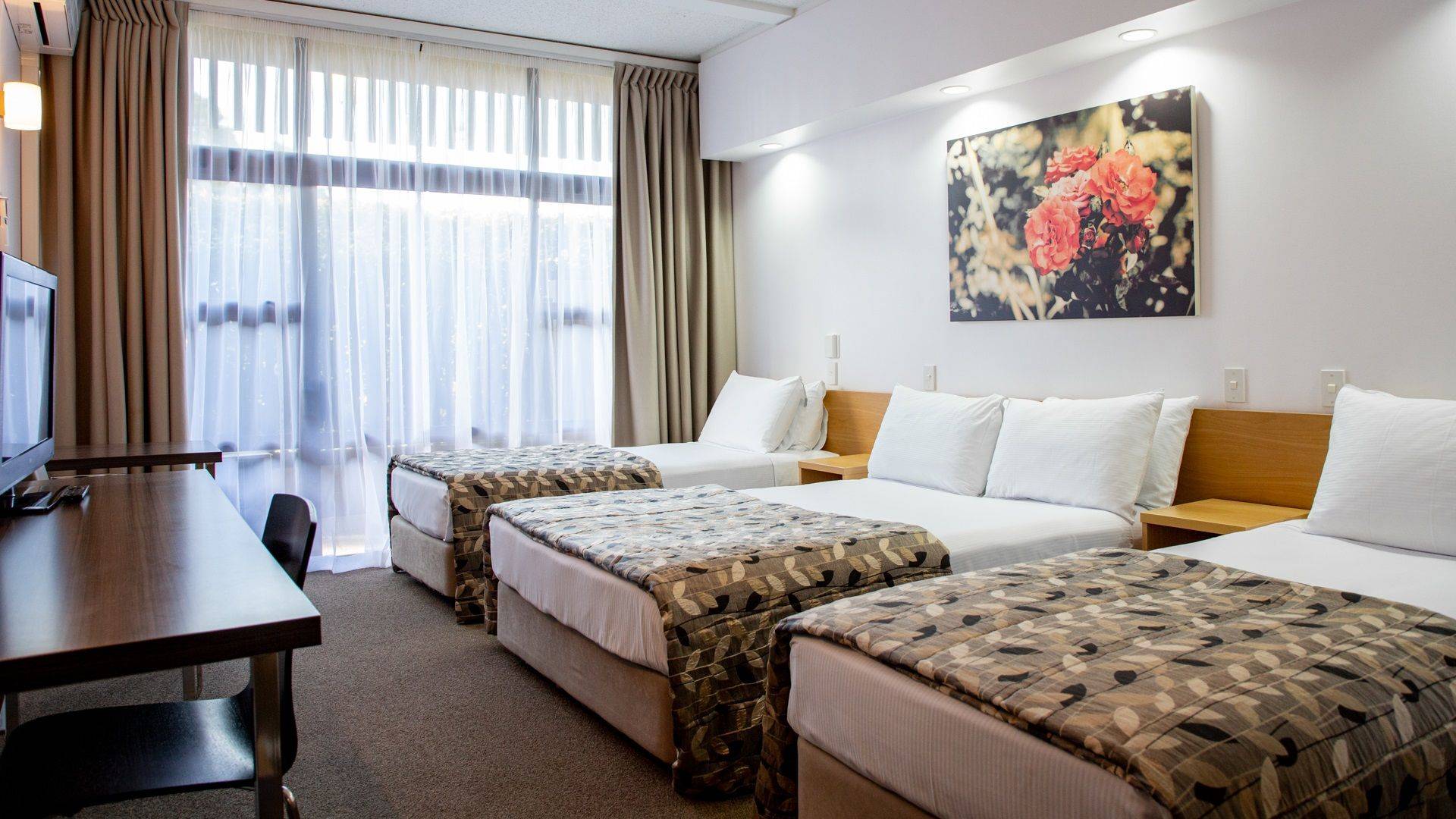 Superior Triple Rooms Auckland Rose Park Hotel Superior Triple Rooms Auckland Rose Park Hotel
