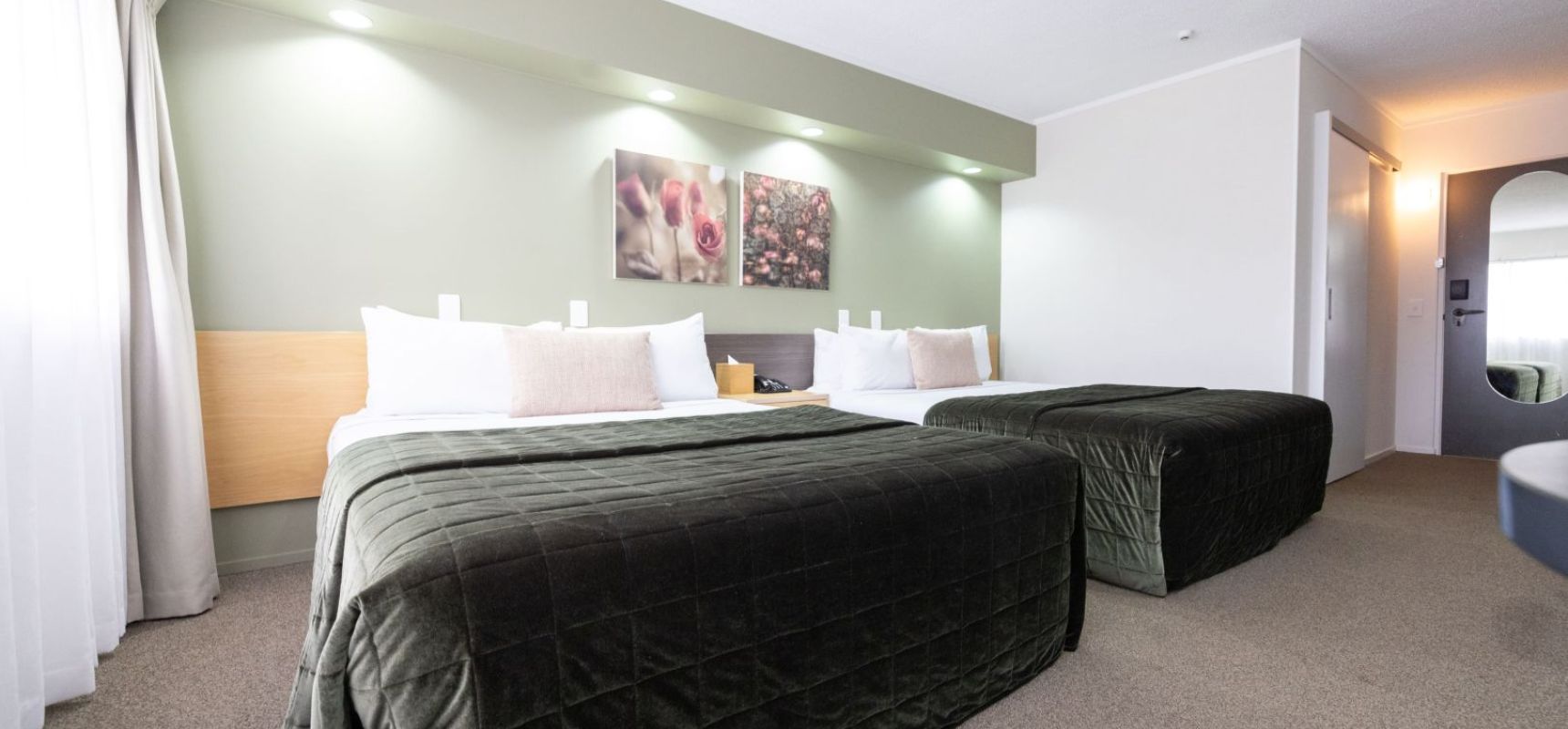 Superior Twin Queen Room