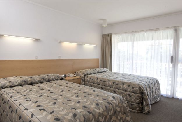 Economy Twin Room